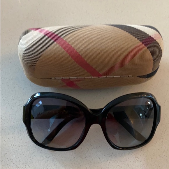 Burberry London studded black glasses - Picture 1 of 7